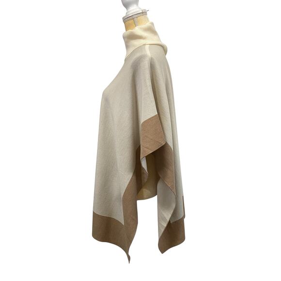 Boss Hugo Boss Reversible Poncho in Wool With Striped Border - Picture 5 of 12